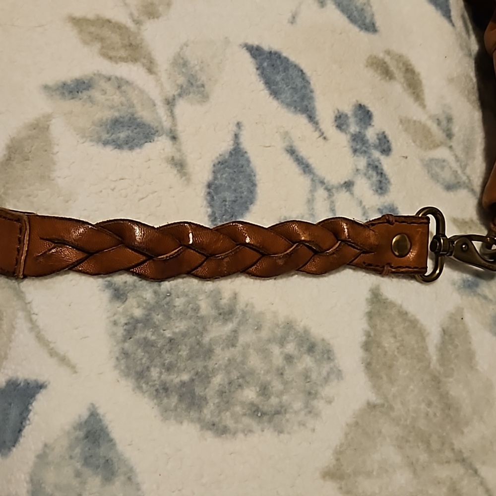 Lucky Brand Fold Over Crossbody Boho Bag. - Picture 5 of 12